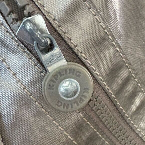 Kipling Angela Metallic Pewter Crossbody Handbag Adjustable Strap - Picture 8 of 10